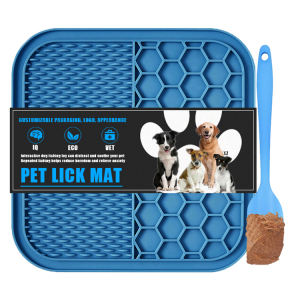 Pet Silicone Lick Mat with Spatula